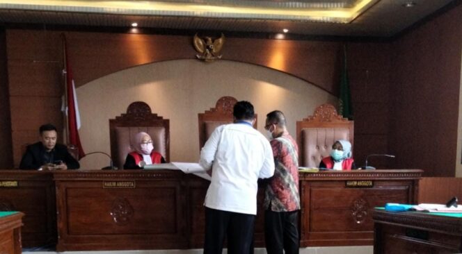 
					Sidang  Segketa Tanah dengan Pt.GGF Memasuki Penyampaian Bukti Surat  Menyurat