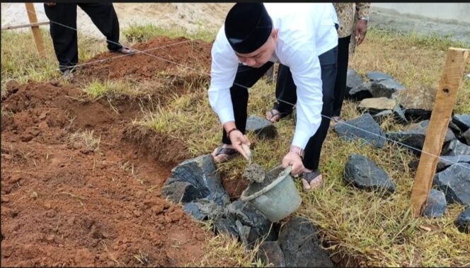 
					Bismillah, Peletakan Batu Pertama di Mulainya Pembangunan musollah Al Mukhtar