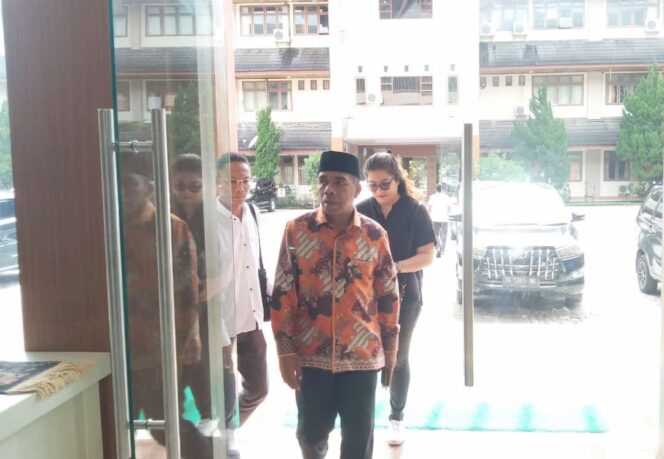 
					Menyambangi Bumi Pamahanunusa,  Komisi I DPRD Provinsi Maluku Tekankan Banyak Hal