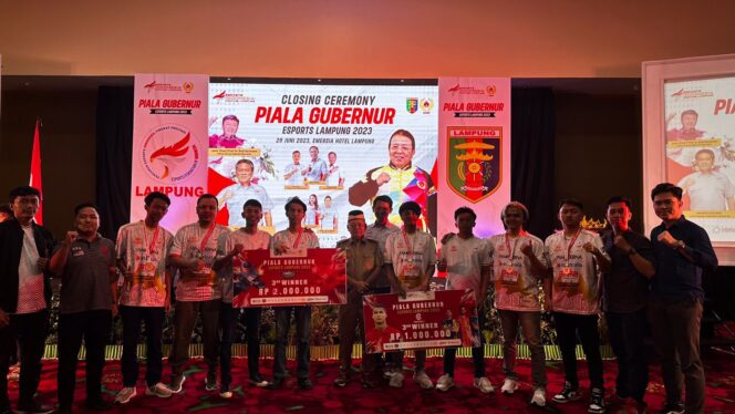 
					Tournamen Piala Gubernur, ESI Lamtim Bawa Pulang Dua Medali Perunggu