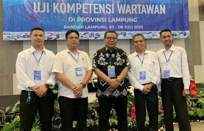 
					Ketua PWI Lamtim Nilai Terbaik UKW Madya Dewan Pers