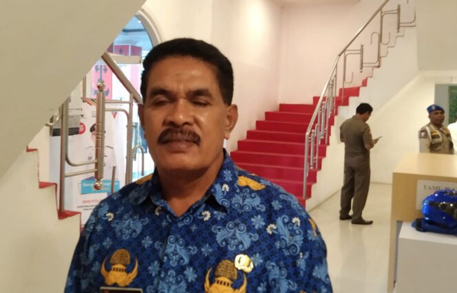 
					Kasatpol PP Kota Ambon Akui Izinkan Anggota Satpol PP Kerja Rumah Pribadi di Jam Dinas
