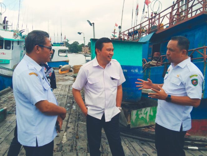 
					Ikan Di Maluku Tidak Boleh Tercecer, Rantai Dingin Perlu Di Rapihkan, Ini Harapan  Tenaga Ahli Utama Deputi I Staf Presiden