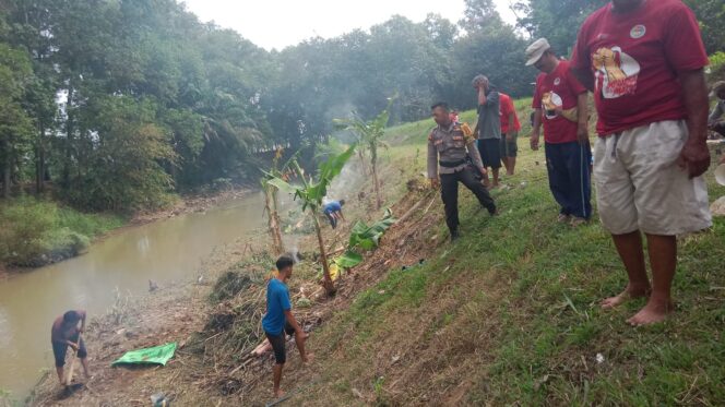 
					PWI Lamtim Support Kegiatan Merdekakan Sungai dari Sampah