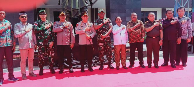 
					Kunjungi Polres SBB, Ini Penekanan Kapolda Maluku.?