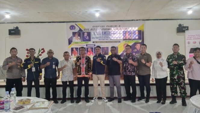 
					Mewakili Gubernur Maluku, Erawan Azikin Sampaikan Tiga Hal Penting Saat  Membuka Kegiatan Diskusi Publik IKMANEMA,