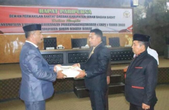 
					Paripurna DPRD SBB Pembahasan LKPJ Tahun 2022
