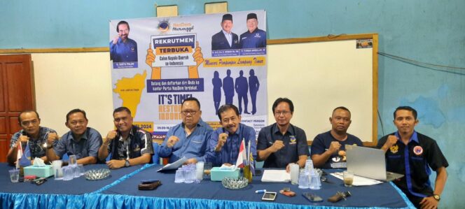 
					Partai NasDem Lamtim Buka Penjaringan, Dawam Rahardjo Ambil Formulir Pertama