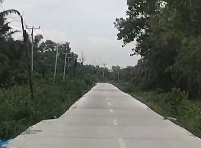 
					Waw.! Jalan Penghubung Pasir Sakti – Jabung Kokoh dan Mulus