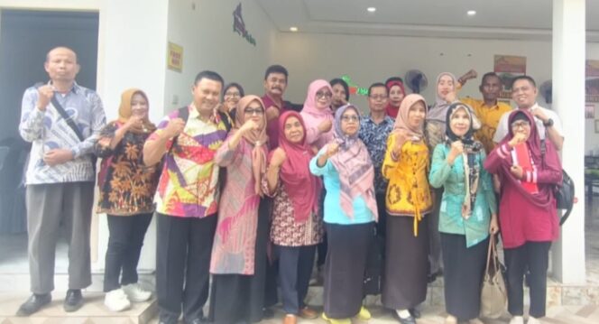 
					PWI Lampung Timur Sosialisasikan Jurnalistik kepada Kepala Sekolah Labuhan Ratu