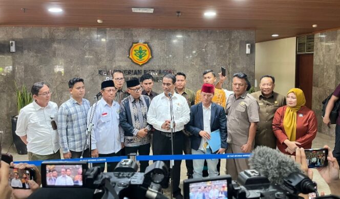 
					Petani Bersuka Cita Sambut Keputusan Kementan RI Terkait Harga Singkong