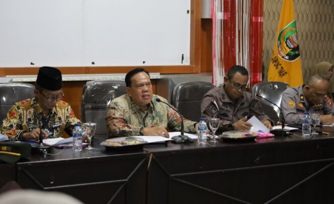 
					Minim Respons OPD Terhadap HUT Lamtim, Wakil Bupati Azwar Hadi Murka