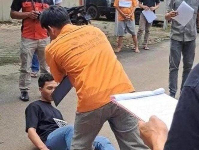 
					Rekontruksi Pembunuhan di Jabung, Isteri Korban Geram Terhadap Pelaku