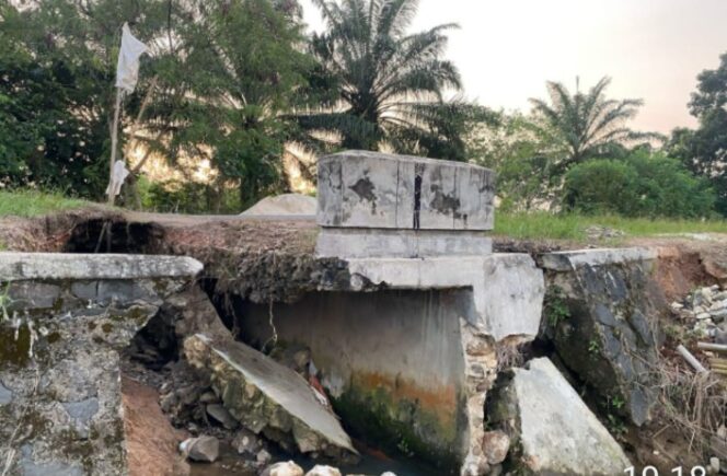 
					Gorong – Gorong Akses ke Pemkab Lamtim Nyaris Ambrol, Tokoh dan Kades Negara Nabung Minta Pemerintah Segera Perbaiki